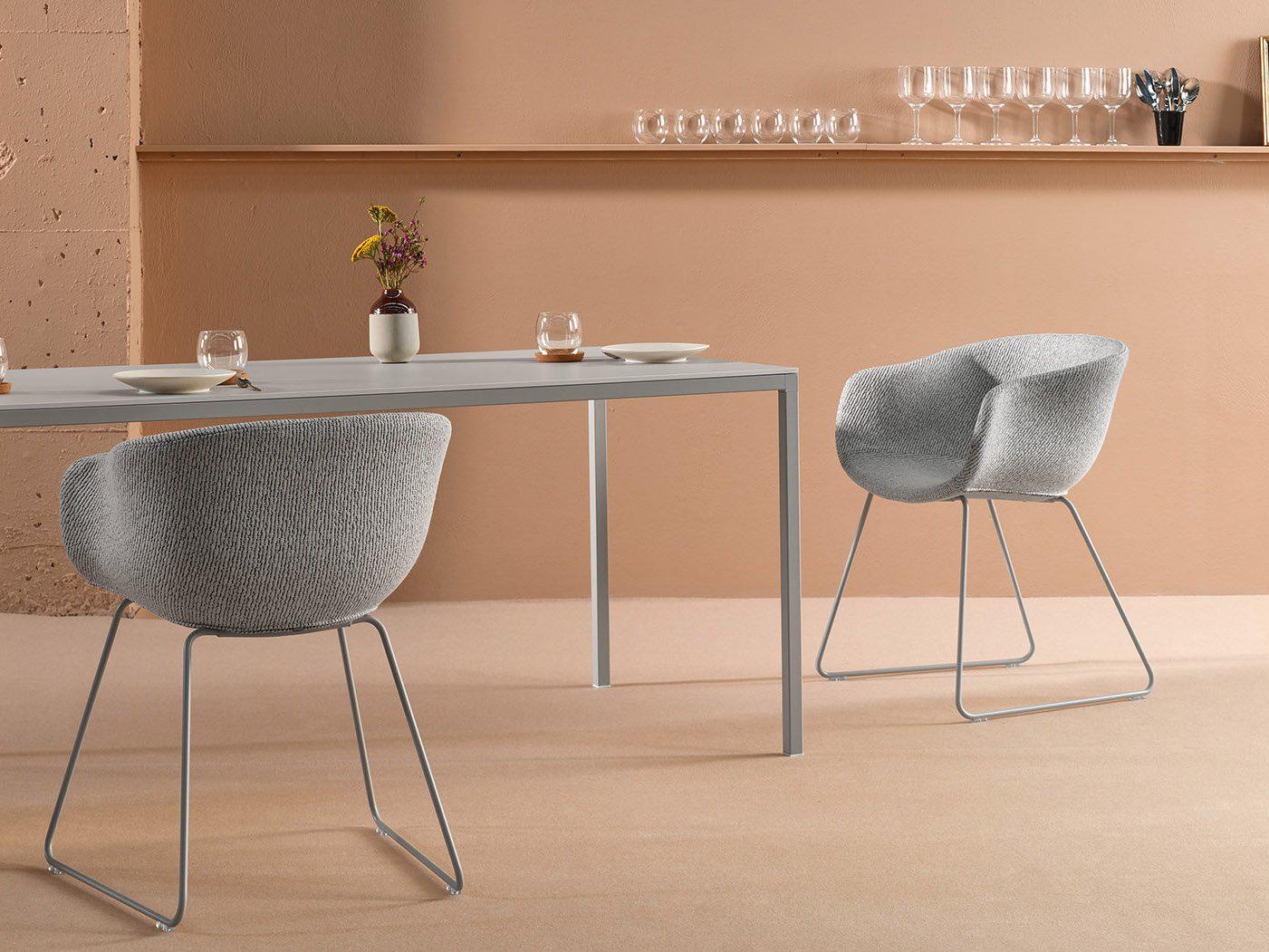 Bai Sled Uph Armchair-Contract Furniture Store for hospitality, leisure & commercial projects