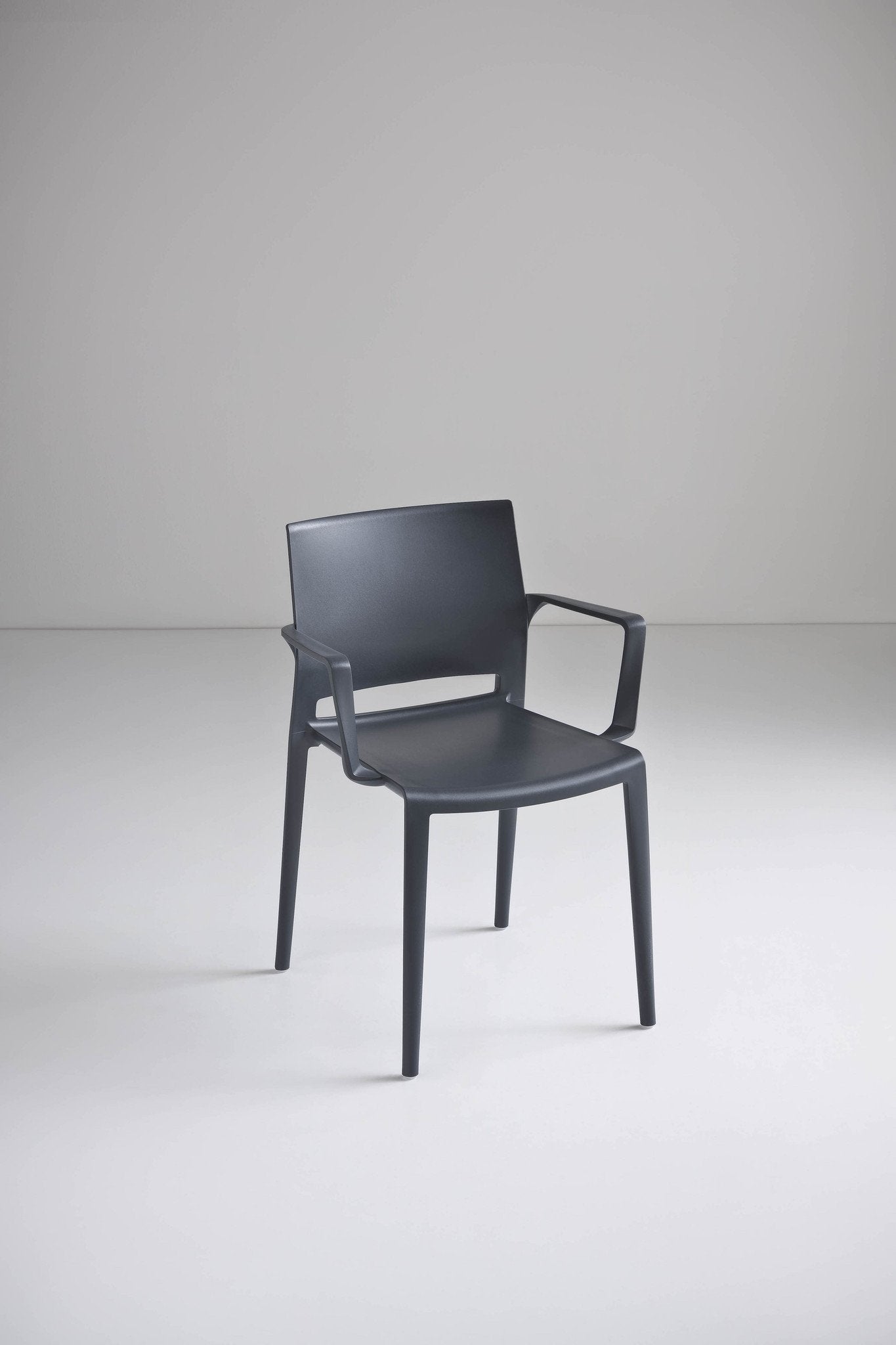 Bakhita B Armchair