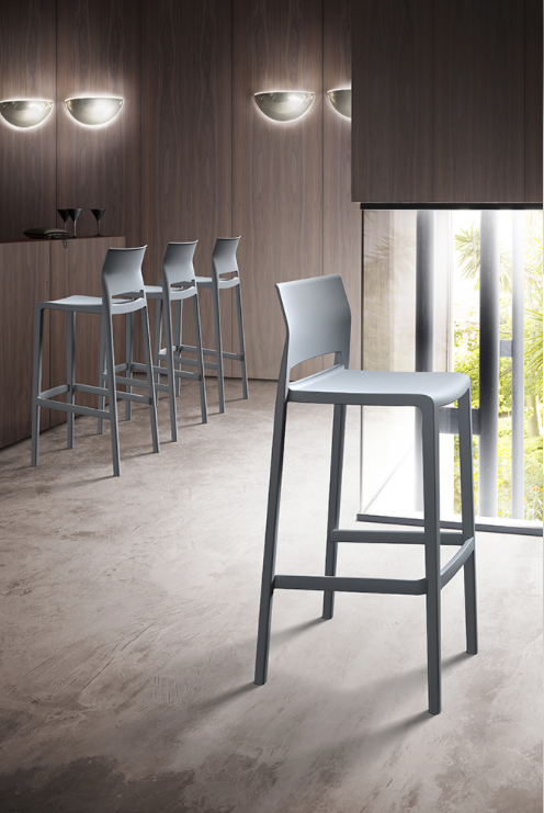 Bakhita High Stool