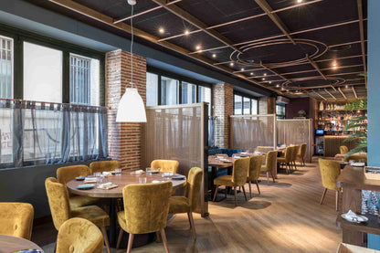 Barcelona Screen Divider-Contract Furniture Store for hospitality, leisure & commercial projects