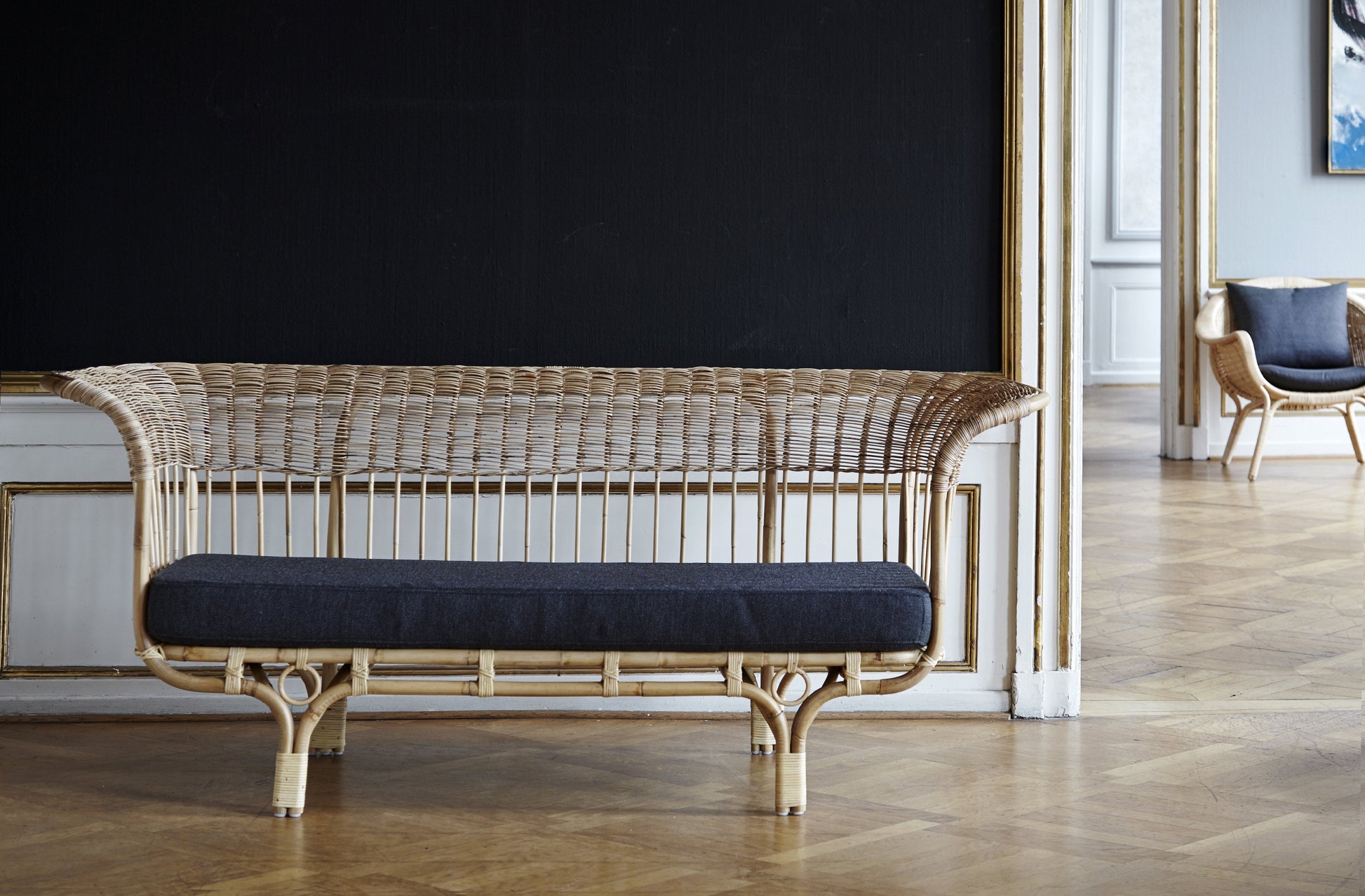 Belladonna Sofa