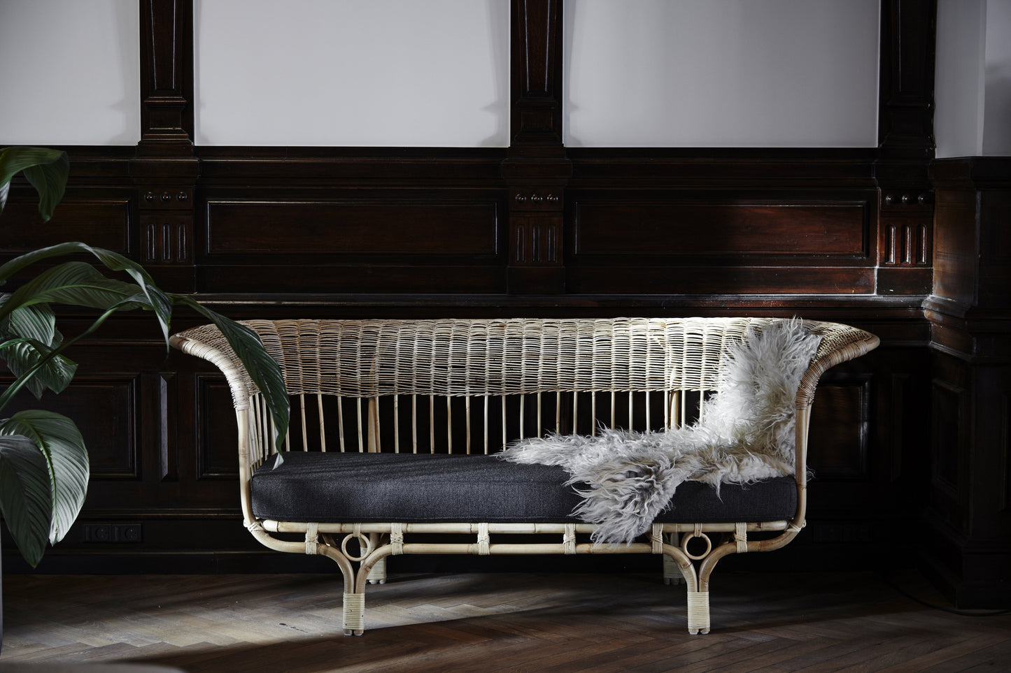 Belladonna Sofa