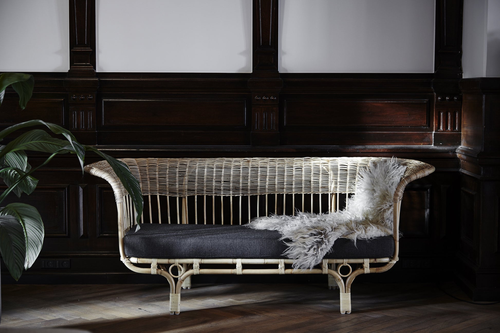 Belladonna Sofa