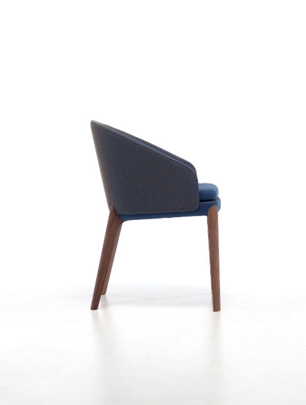 Bellevue 102 Armchair