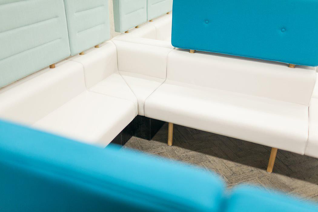 Bench Gufy Modular Seating-Contract Furniture Store for hospitality, leisure & commercial projects