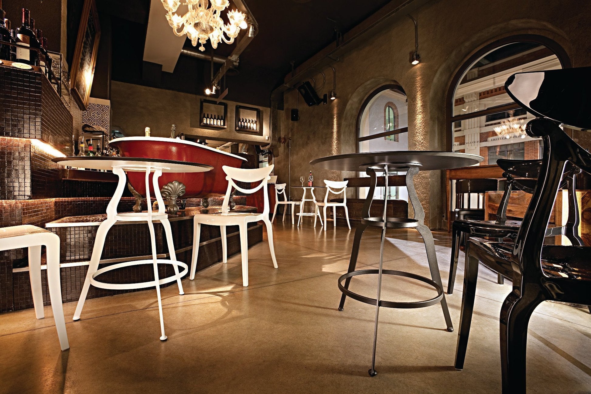 Bistrò Dining Table