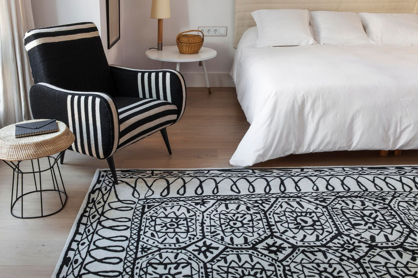 Black On White Estambul Rug-Contract Furniture Store for hospitality, leisure & commercial projects