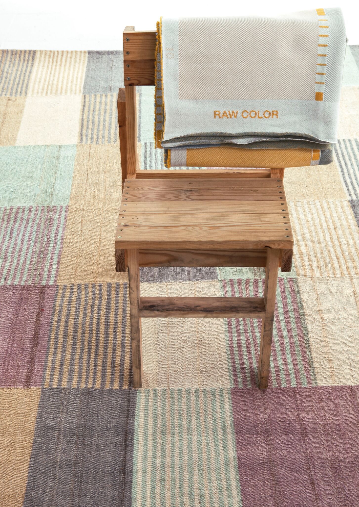 Blend 1 Rug-Contract Furniture Store for hospitality, leisure & commercial projects