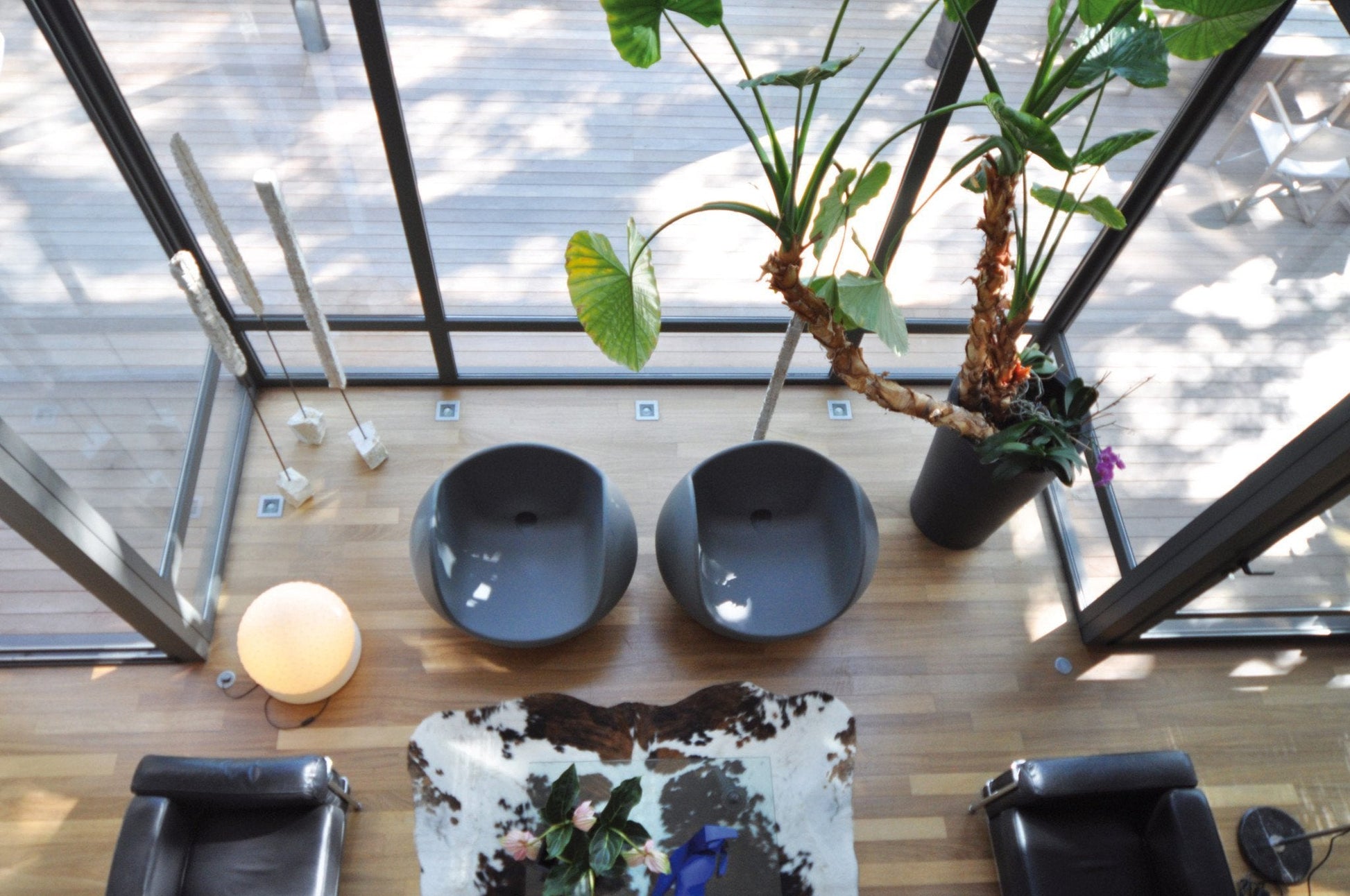 Blos Armchair