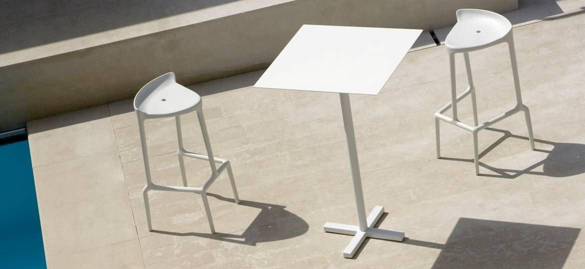 Bold 4756 Poseur Base-Contract Furniture Store for hospitality, leisure & commercial projects