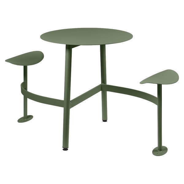 Bolder 1050 Round Table with Seats