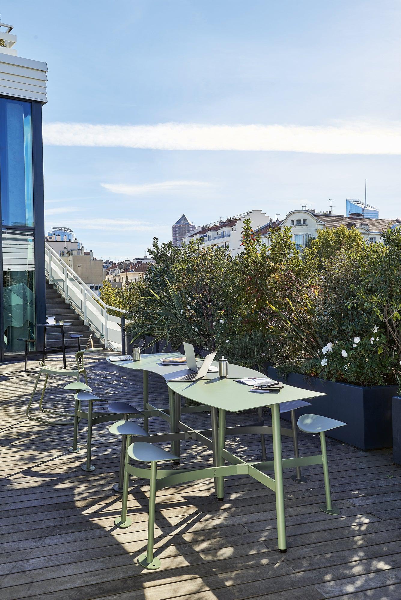 Bolder 1053 Round Table with Seats-Contract Furniture Store for hospitality, leisure & commercial projects