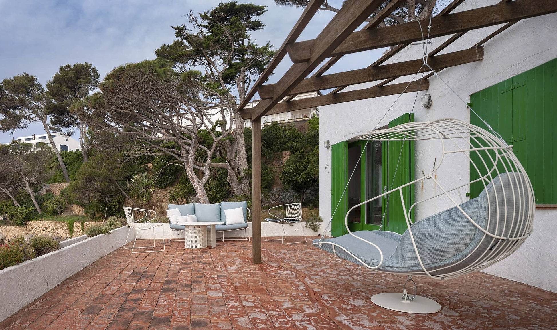 Bolonia Swing-Contract Furniture Store for hospitality, leisure & commercial projects