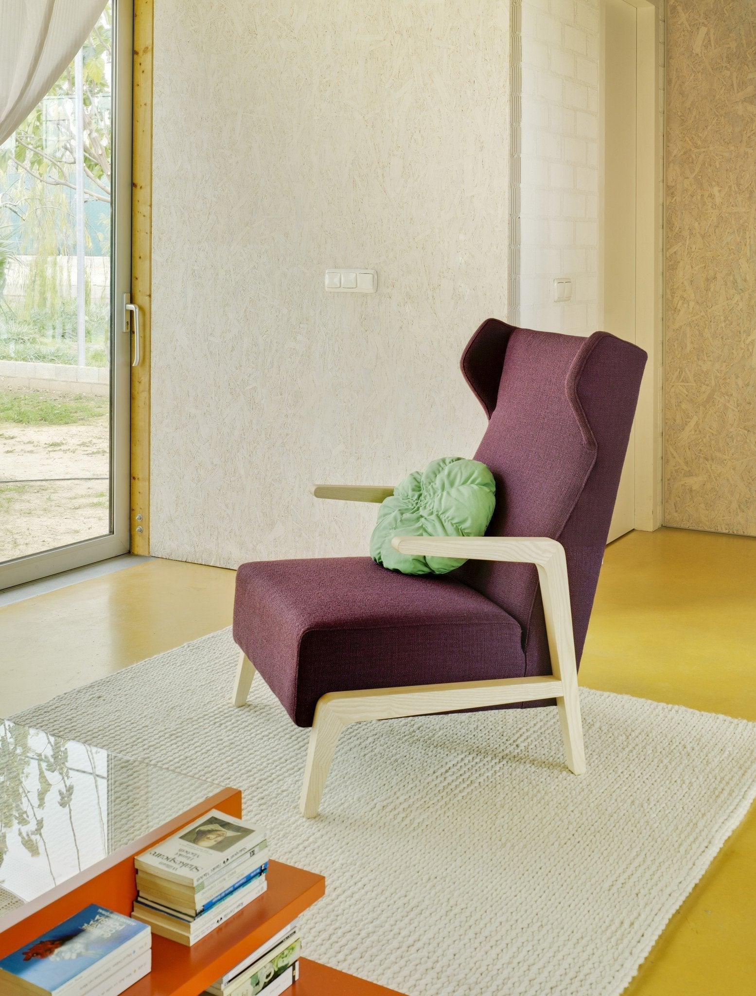 Boomerang Chill Wing Lounge Chair