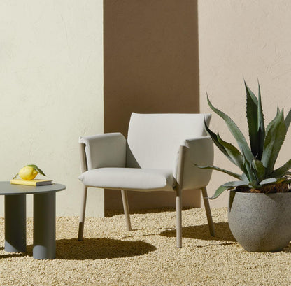 Brezza Lounge Chair-Contract Furniture Store for hospitality, leisure & commercial projects