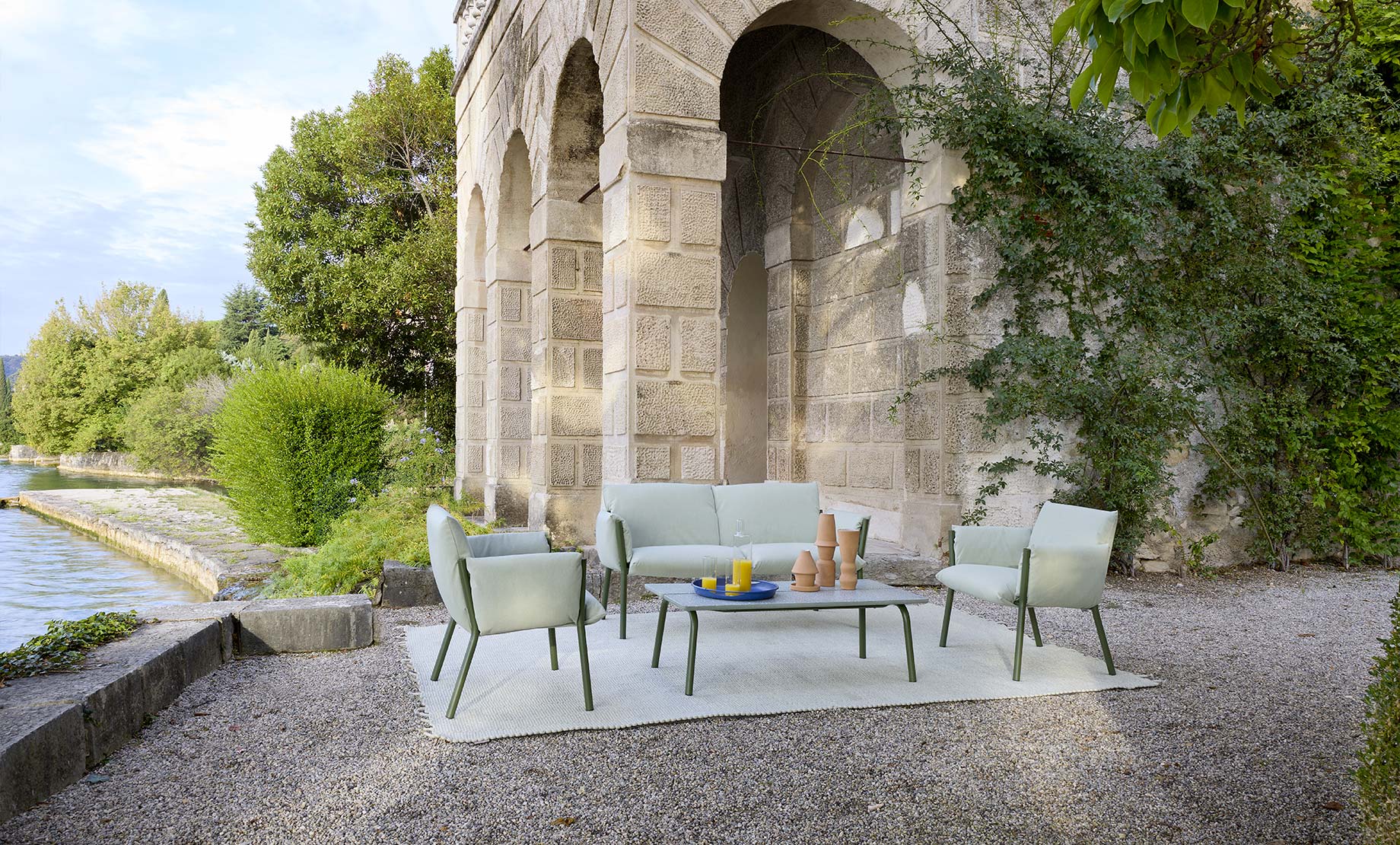 Brezza Lounge Chair-Contract Furniture Store for hospitality, leisure & commercial projects