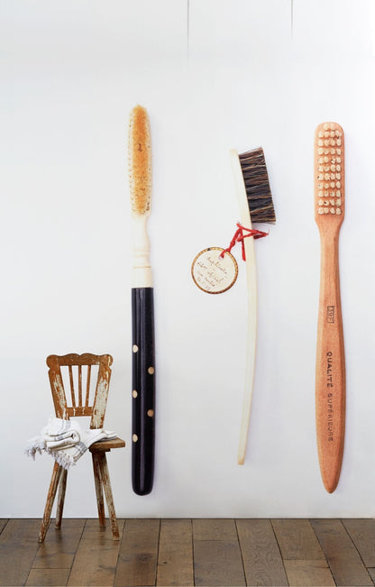 Brushes XL Obsession Wallpaper