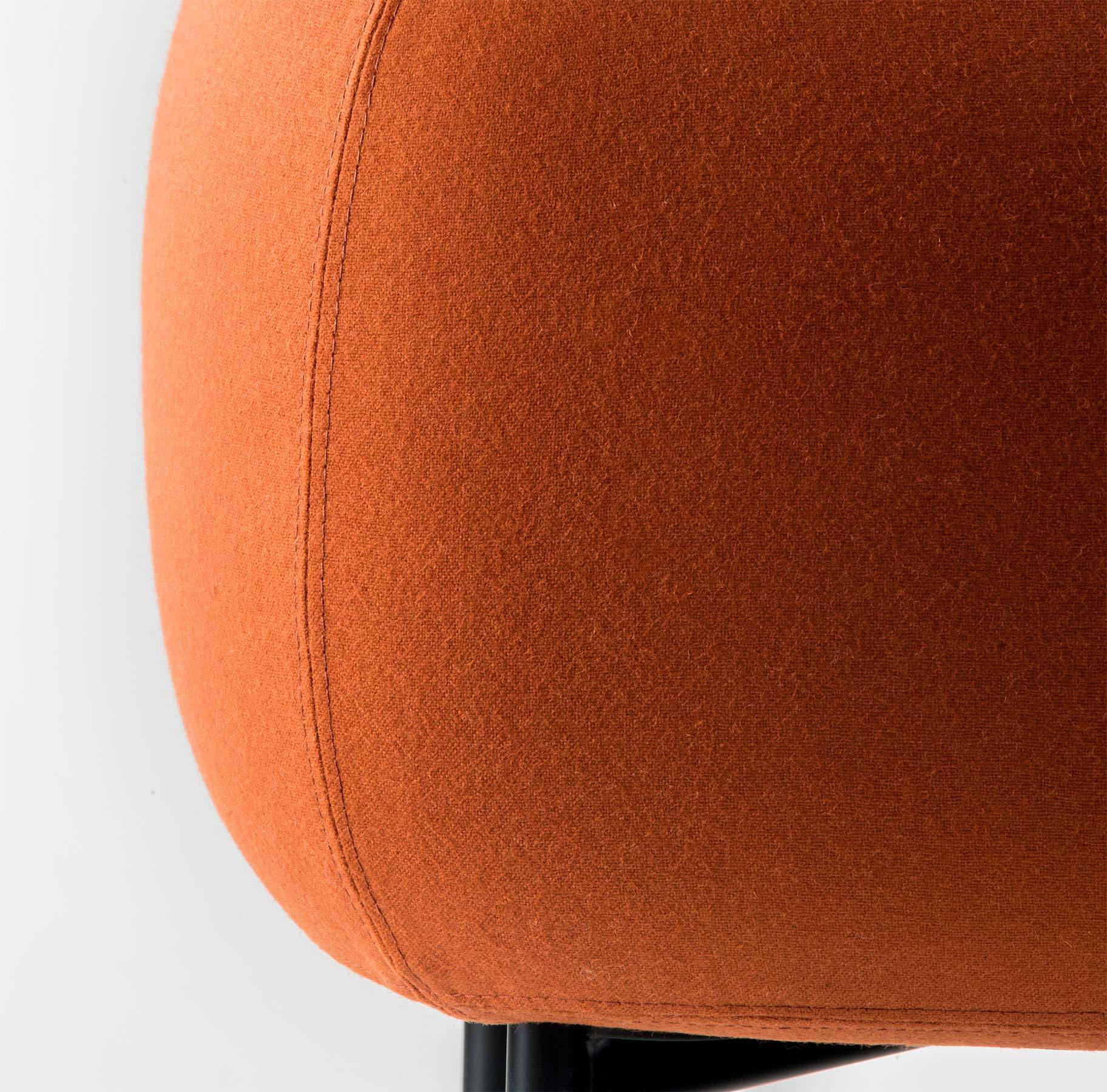 Buddy 210/212/214 Pouf-Contract Furniture Store for hospitality, leisure & commercial projects