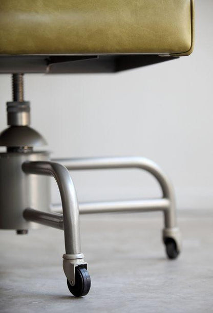 Bureaucrat Office Chair