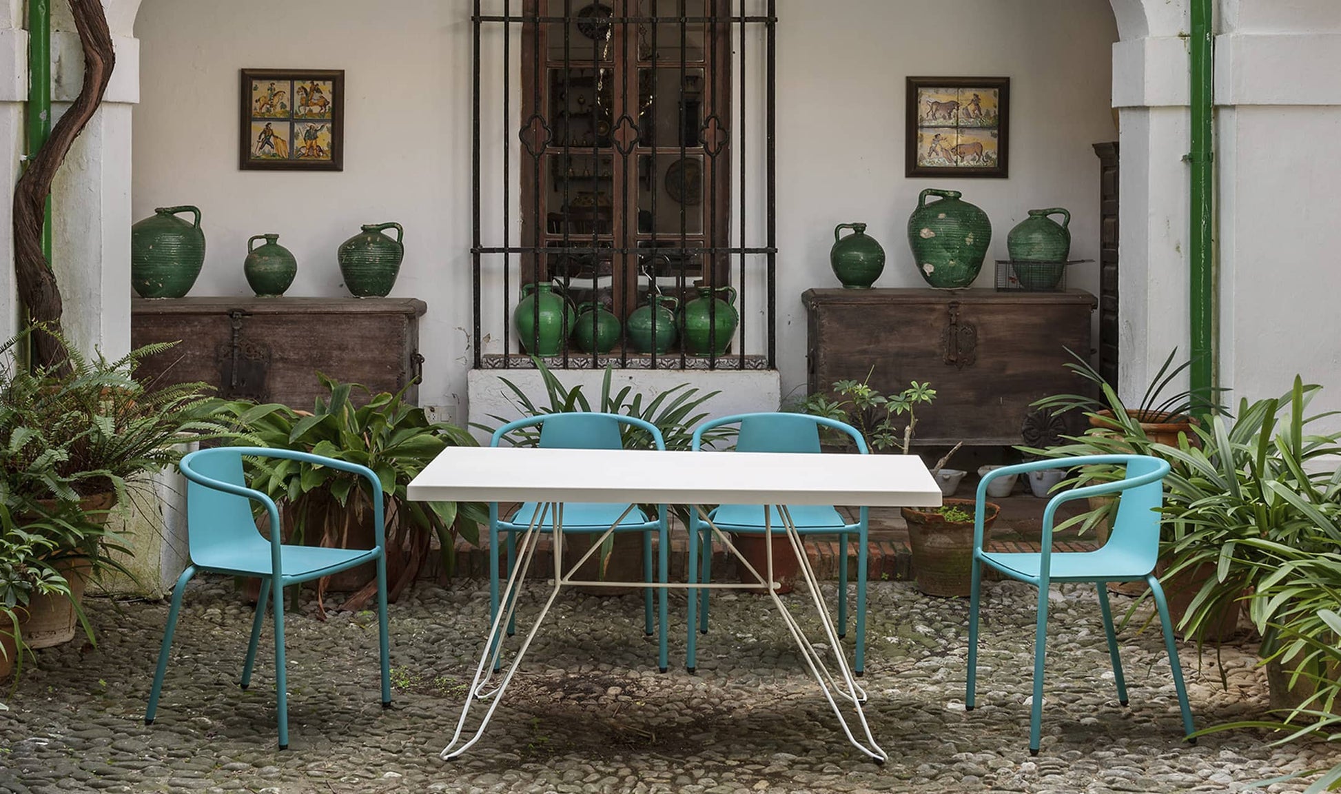 Cádiz Armchair-Contract Furniture Store for hospitality, leisure & commercial projects