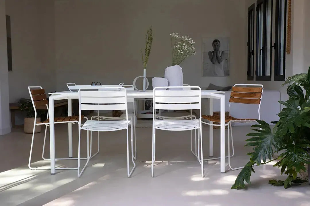 Calvi 8744 Dining Table-Contract Furniture Store for hospitality, leisure & commercial projects