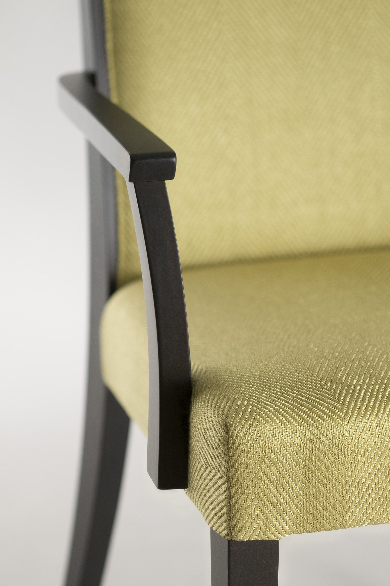 Cannes 030 SB Armchair