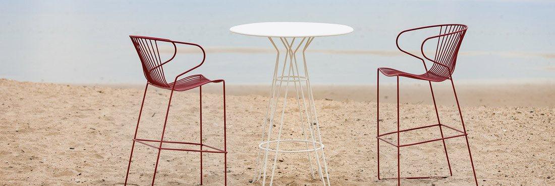 Capri Poseur Table