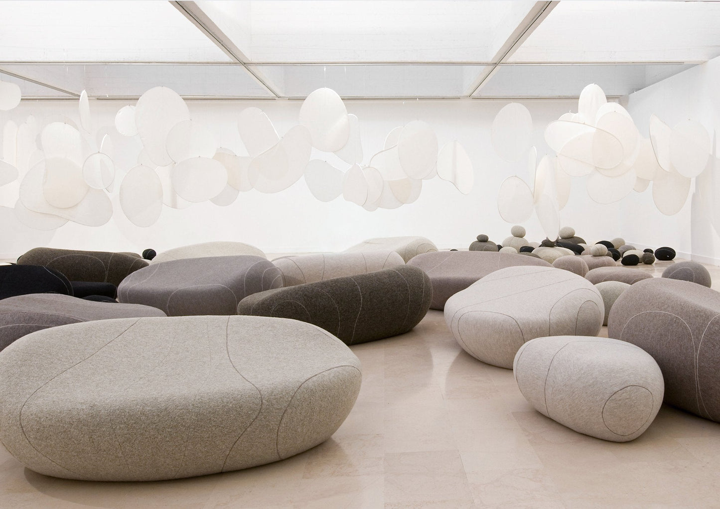 Carla Néolivingstone Seat-Contract Furniture Store for hospitality, leisure & commercial projects