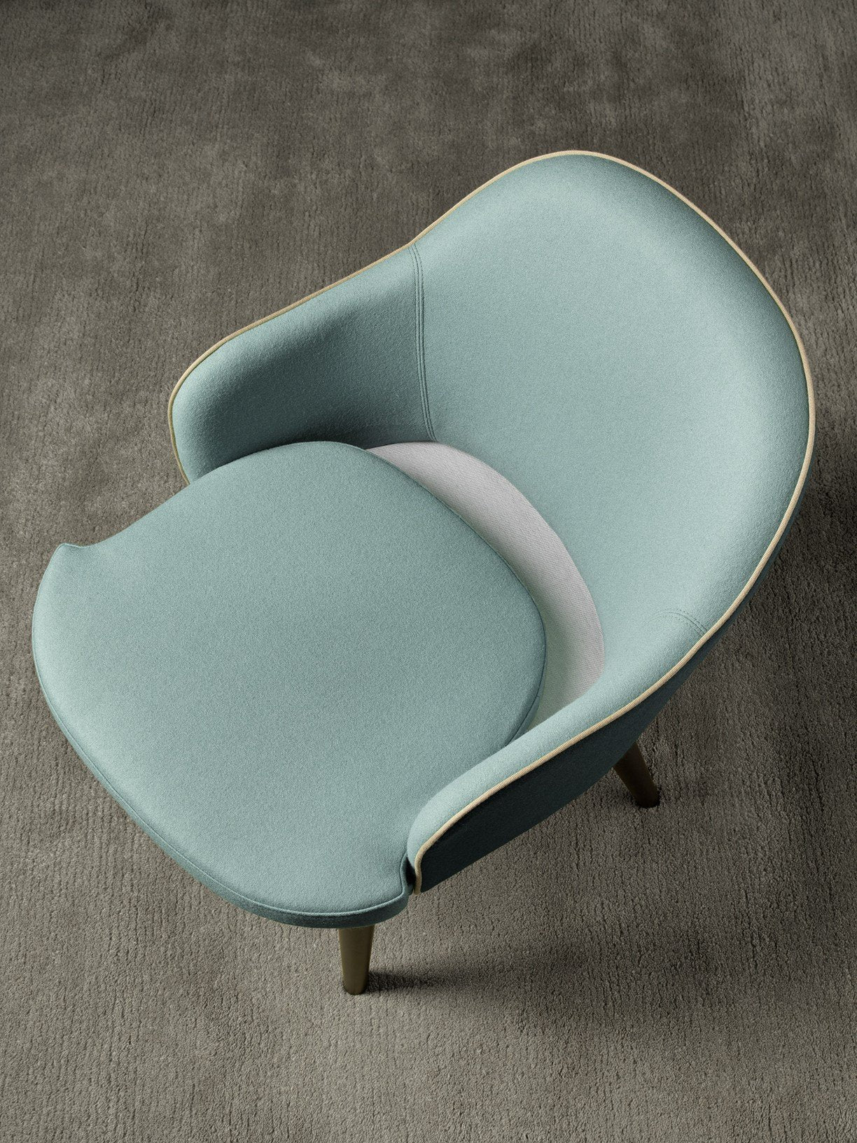 Carmen 02 Armchair