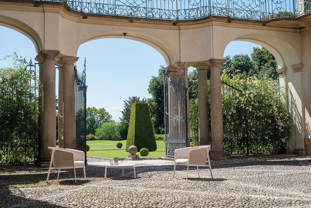 Carousel 1216 Lounge Chair-Contract Furniture Store for hospitality, leisure & commercial projects