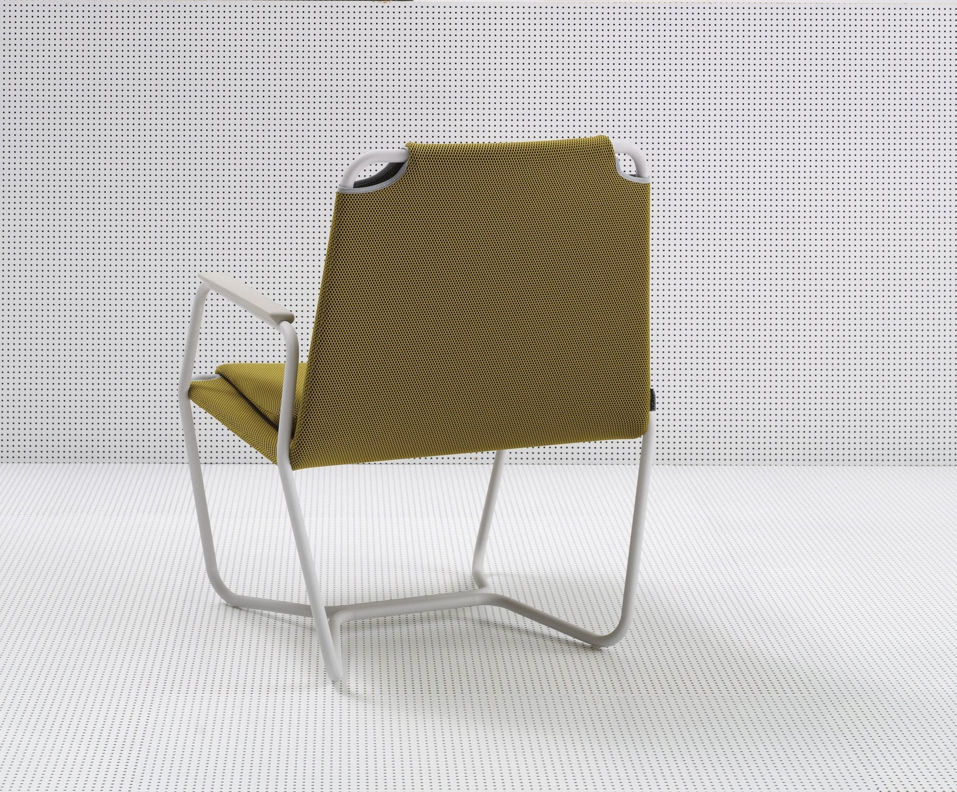 Casta Lounge Chair