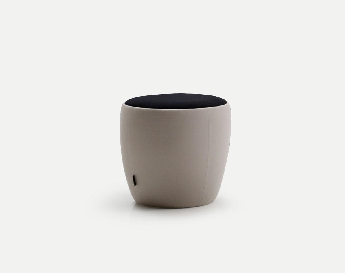Chat Low Stool