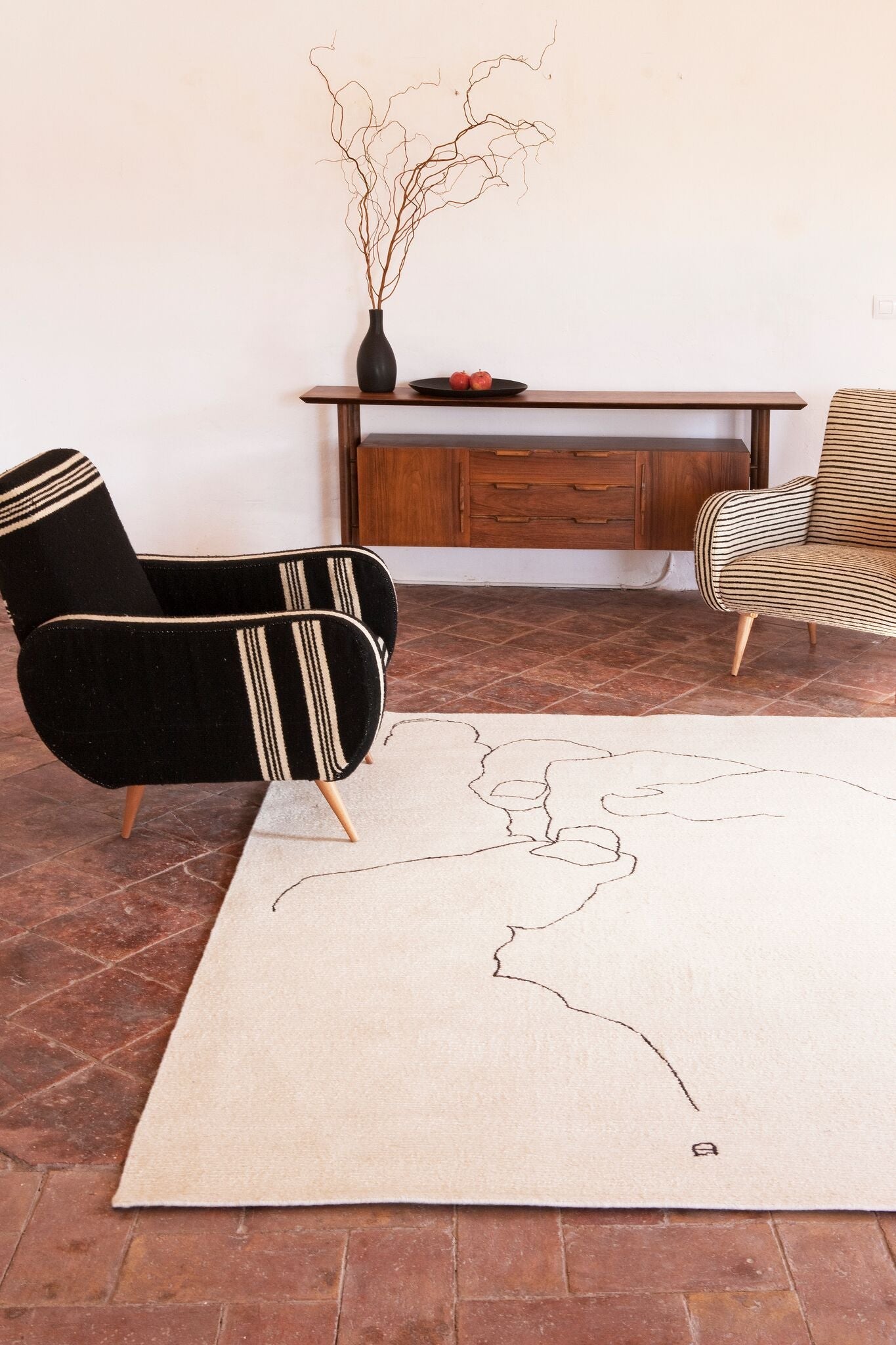 Chillida Mano 1993 Rug-Contract Furniture Store for hospitality, leisure & commercial projects