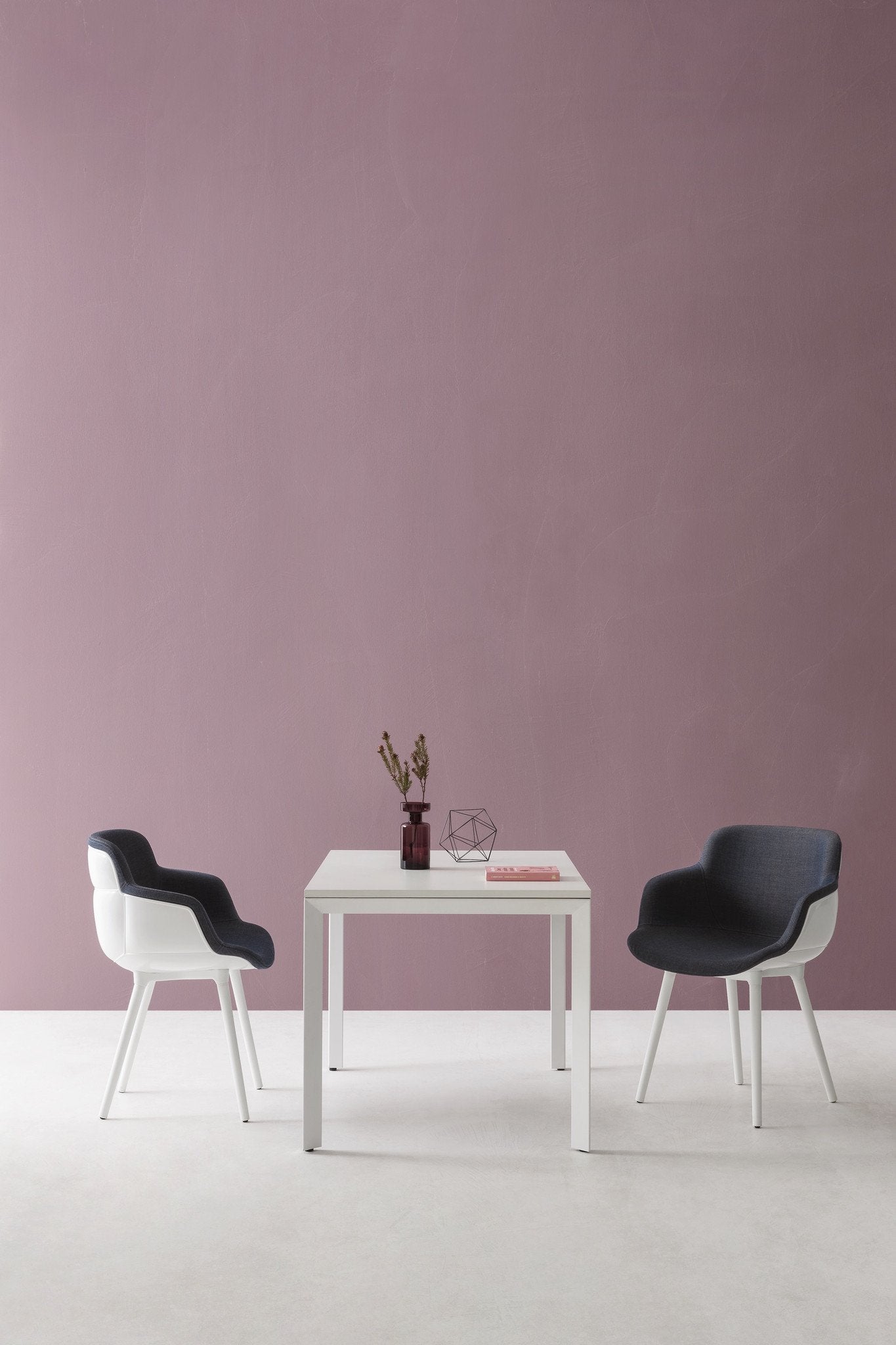 Choppy Sleek BL Armchair