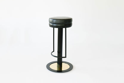 Circle-B High Stool