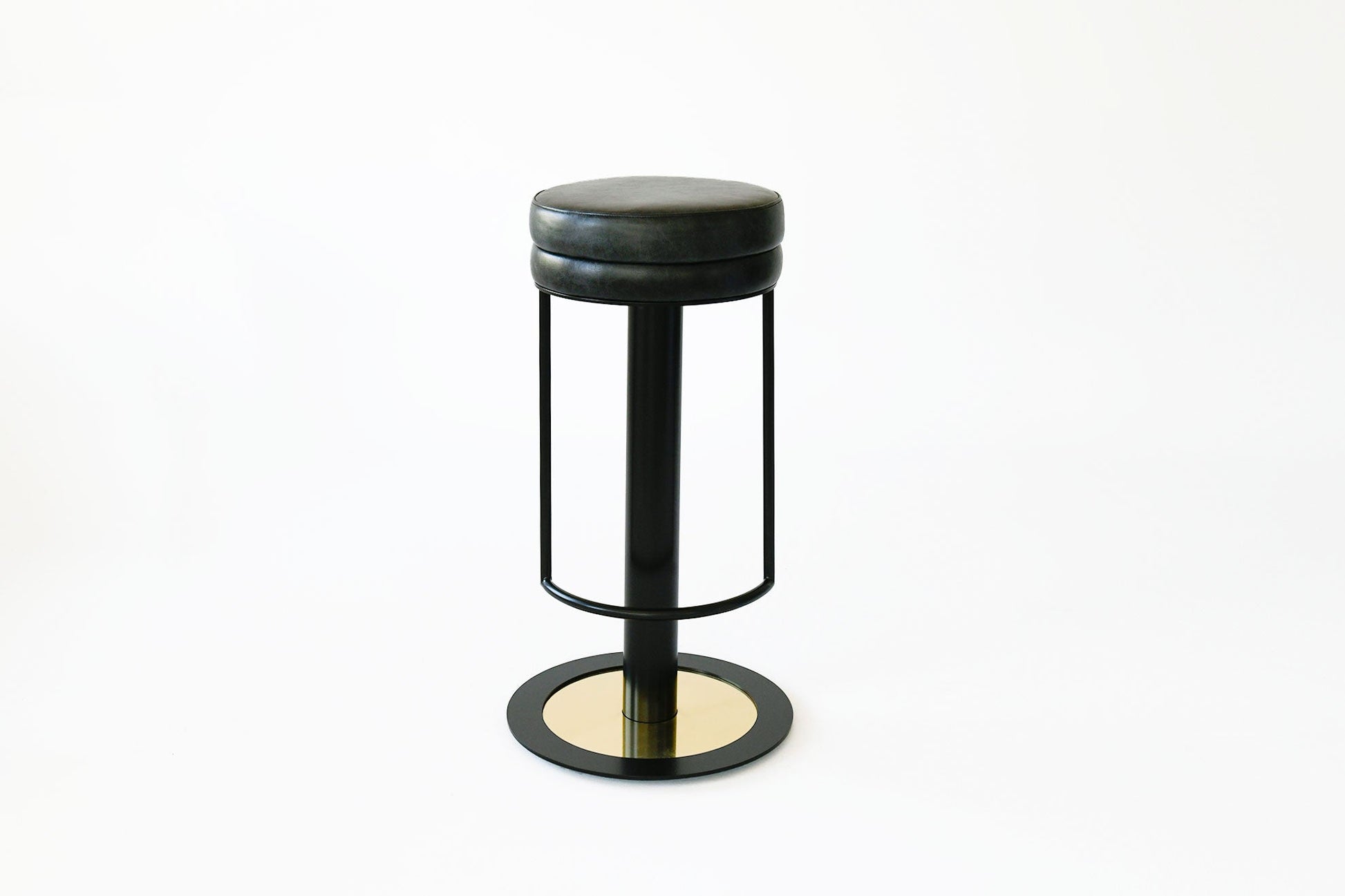 Circle-B High Stool