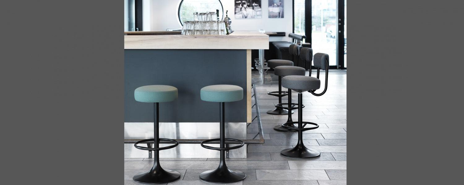 Classic High Stool