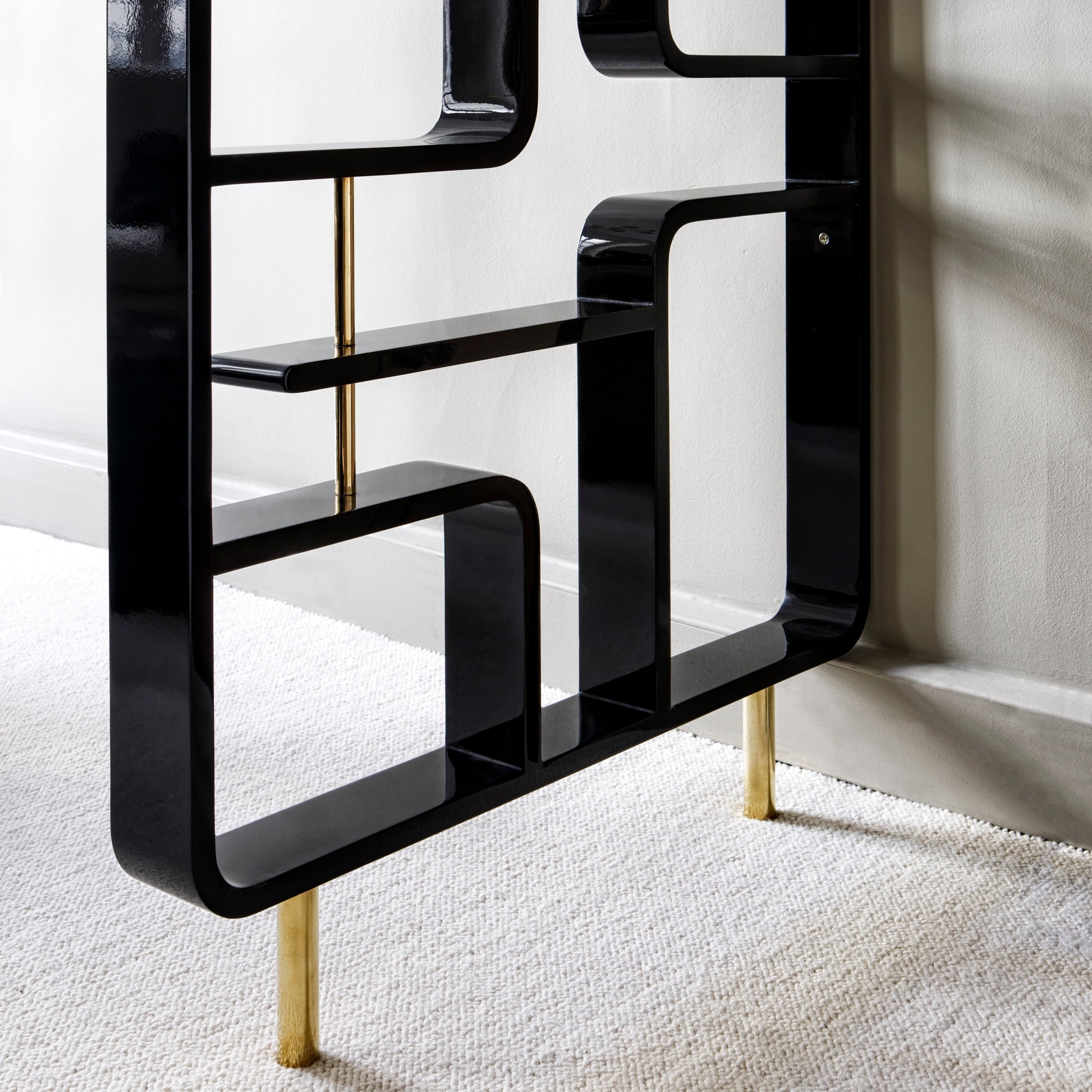 Claustra Divider-Contract Furniture Store for hospitality, leisure & commercial projects