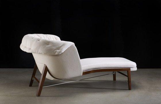 Cleo Wood Chaise Longue