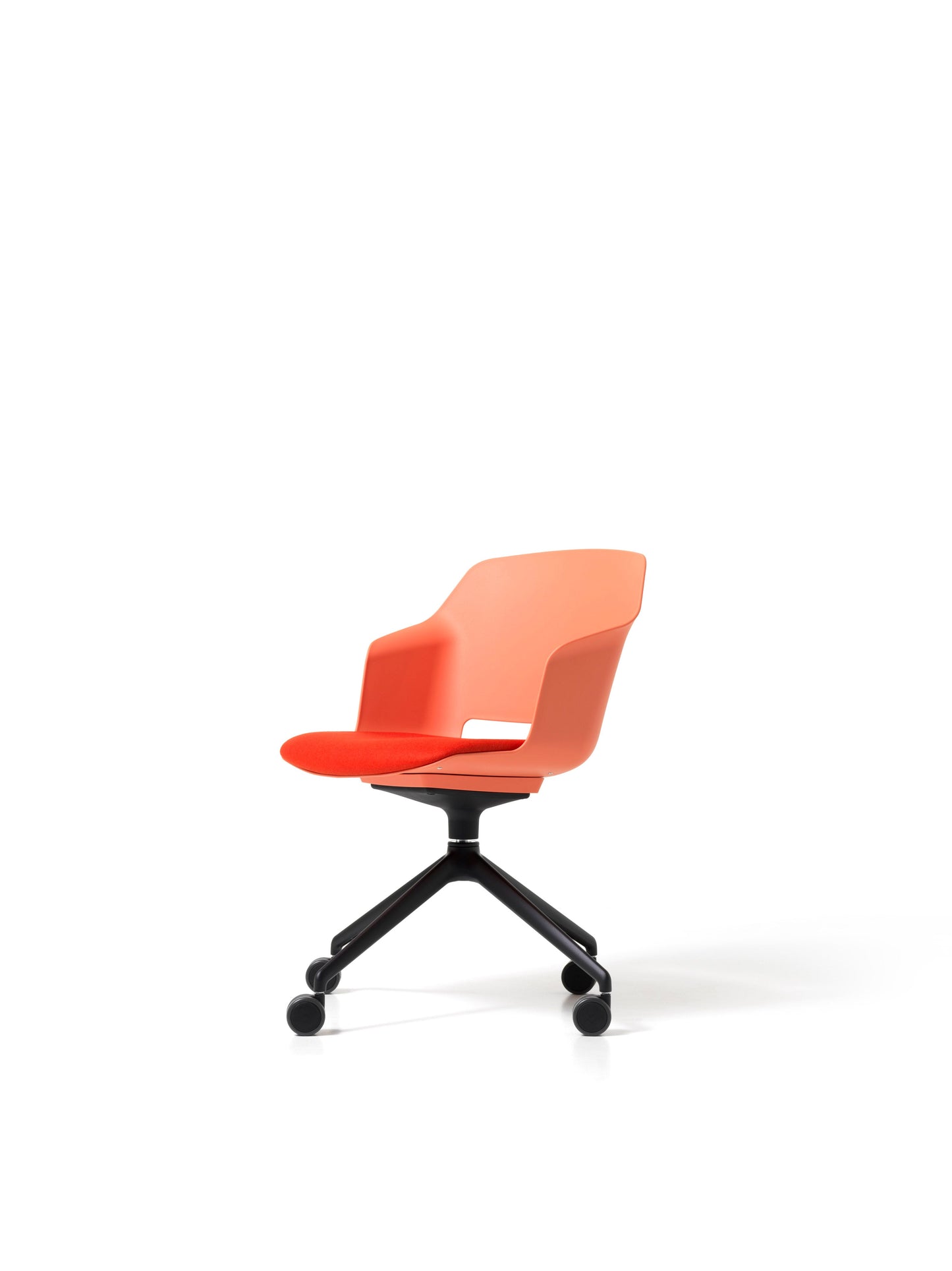 Clop RG Armchair-Contract Furniture Store for hospitality, leisure & commercial projects