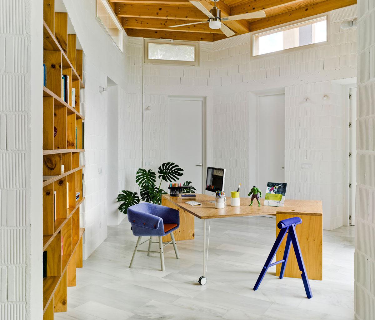Collar Armchair