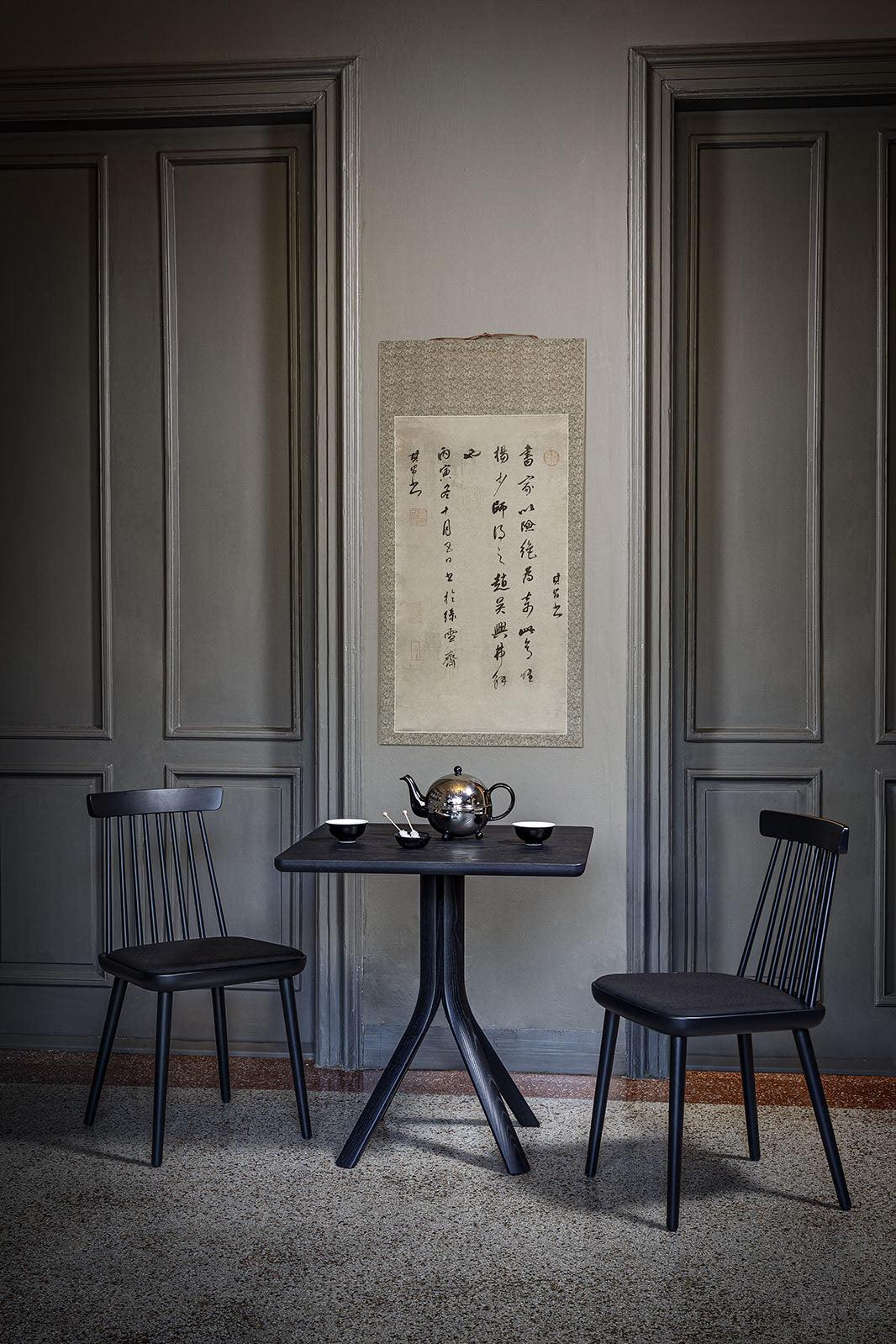 Colonial Side Chair