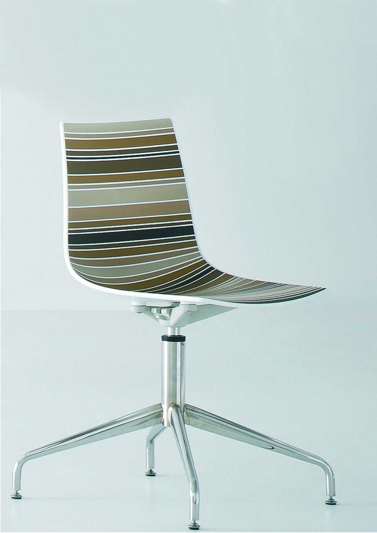 Colorfive Side Chair c/w Spider Base-Gaber-Contract Furniture Store
