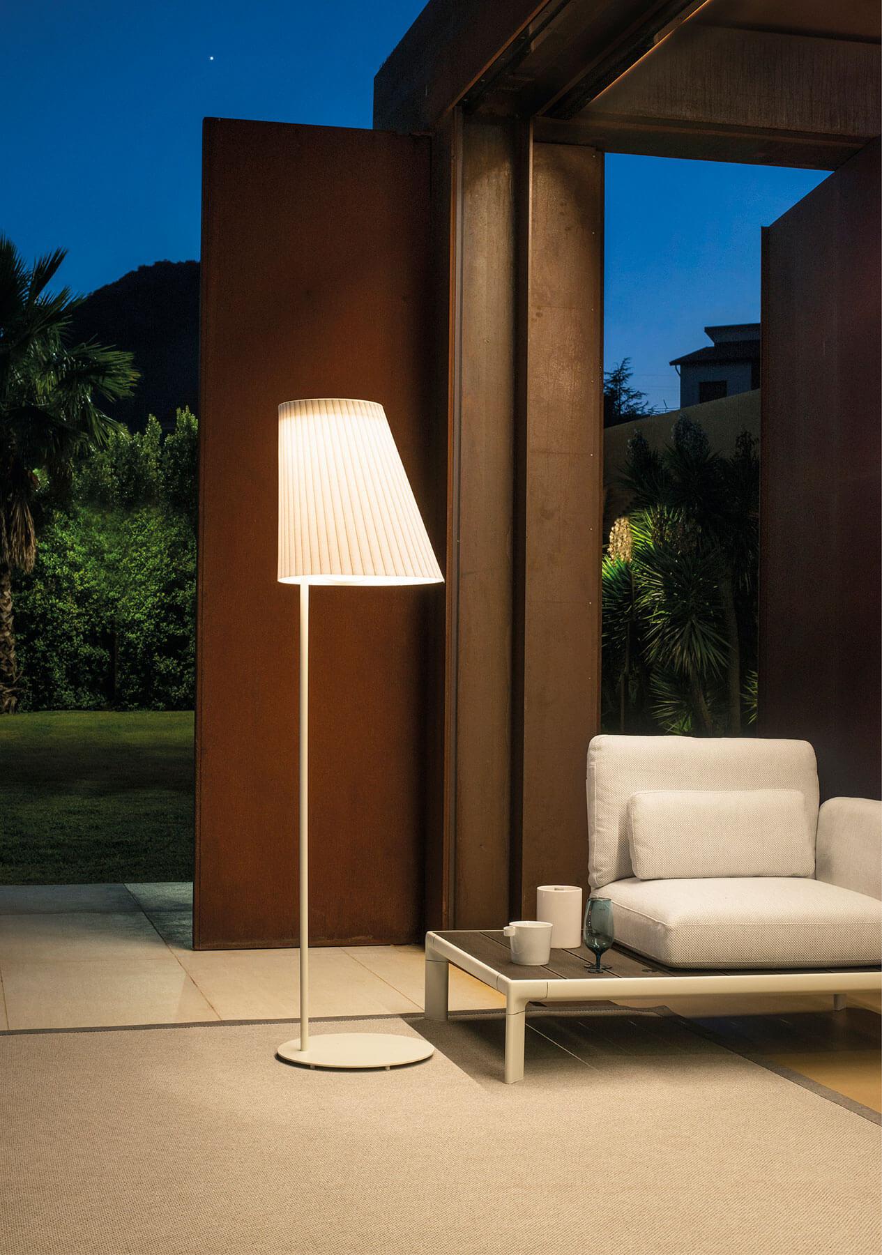 Cone Rechargeable Floor Lamp-Contract Furniture Store for hospitality, leisure & commercial projects