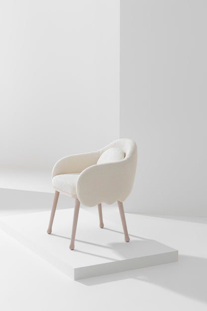 Corolla 270 Armchair