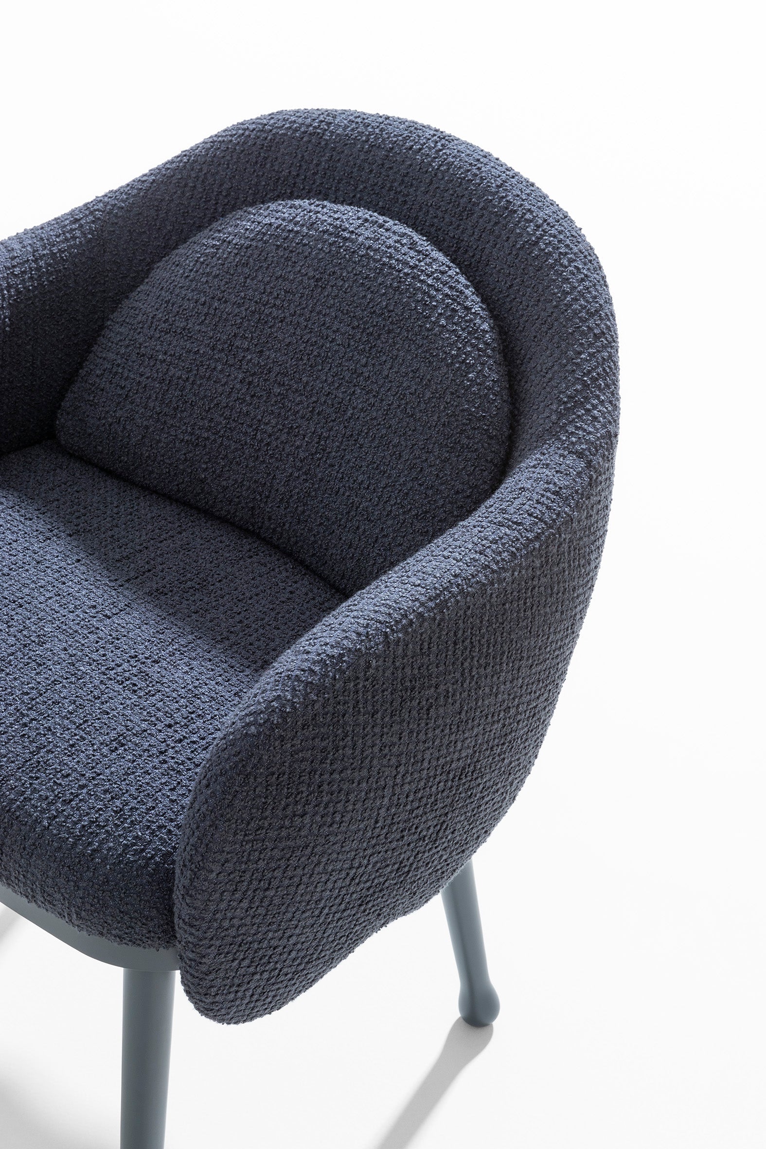 Corolla 270 Armchair