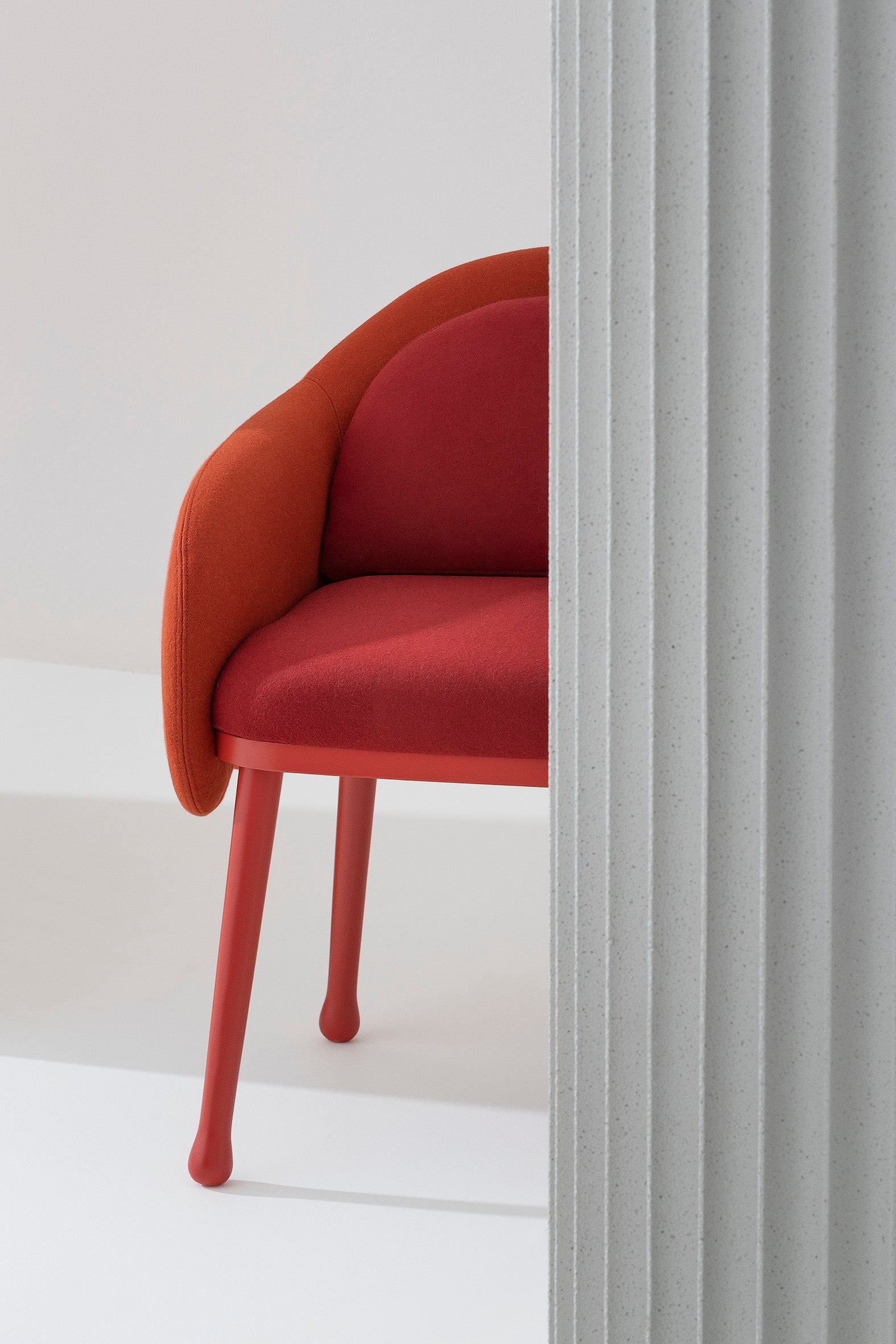 Corolla 270 Armchair