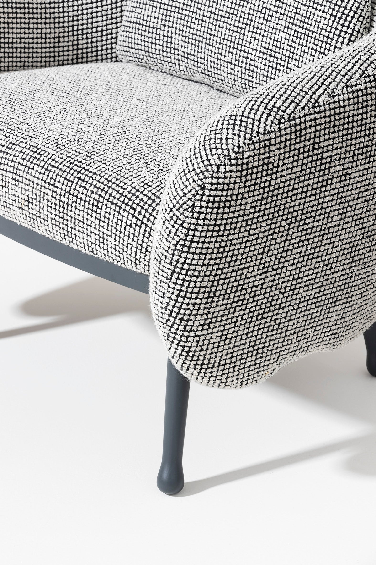 Corolla 272 Bergère Armchair