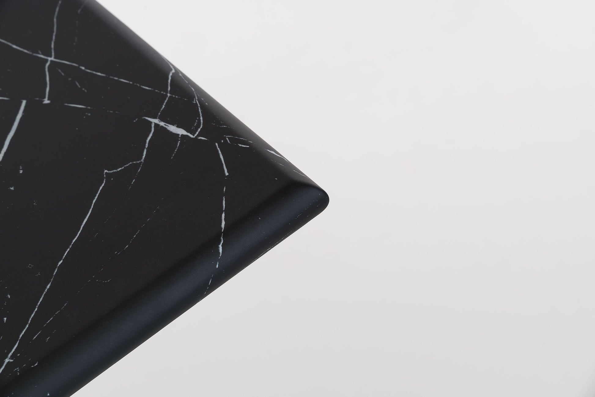 Cover Marble Table Top-Contract Furniture Store for hospitality, leisure & commercial projects