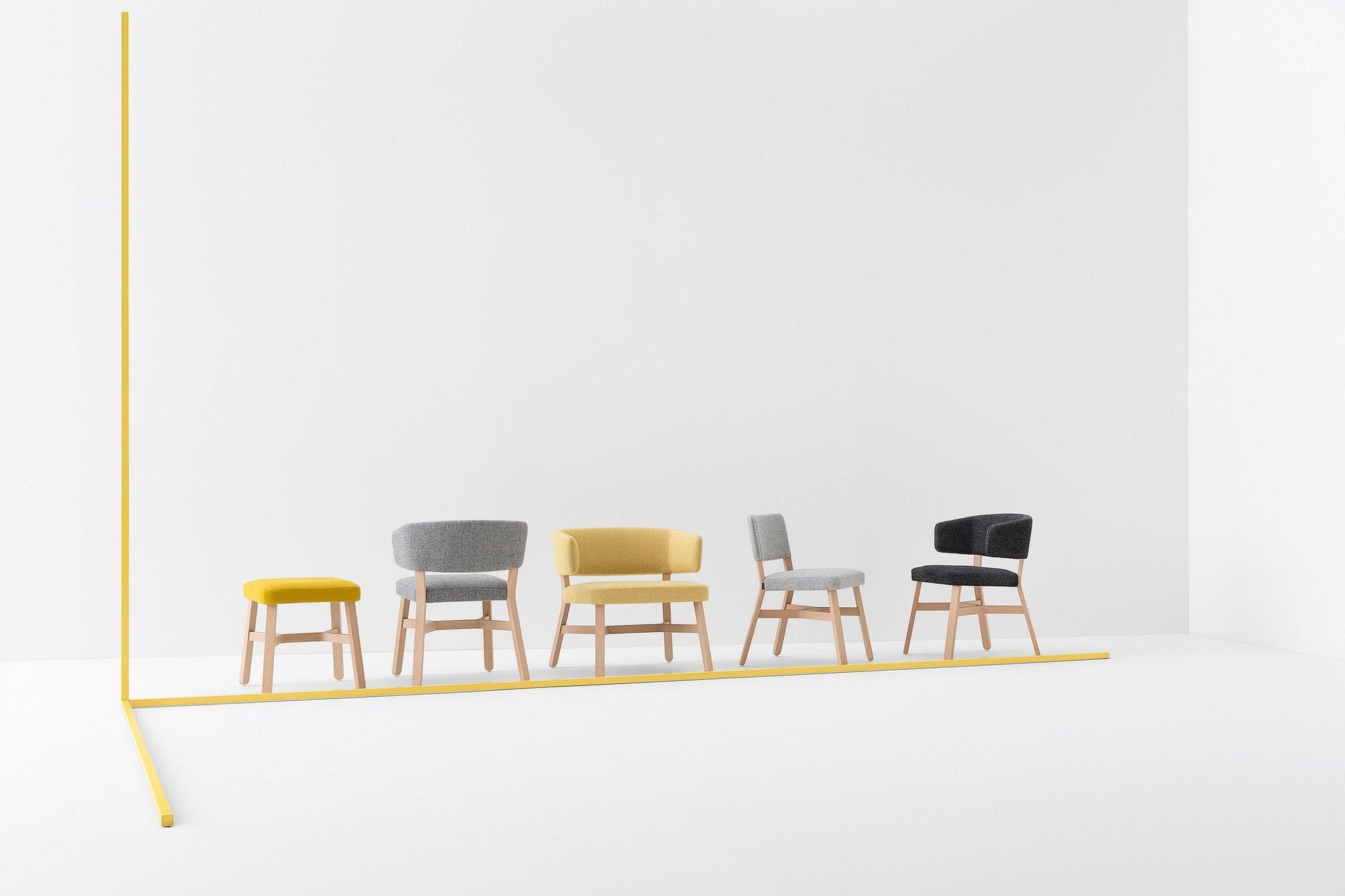 Croissant 571 Armchair